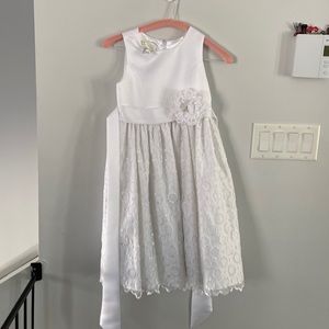 Girls size 7 flower girl dress